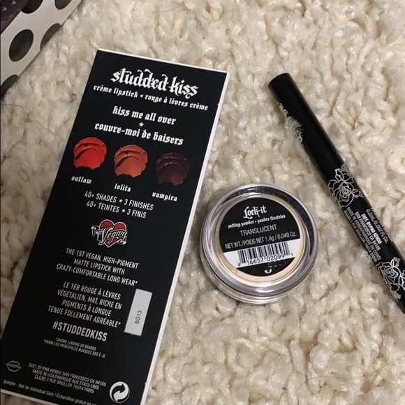 Kat von D birthday set eyeliner, powder, lipsticks - Picture 4 of 6